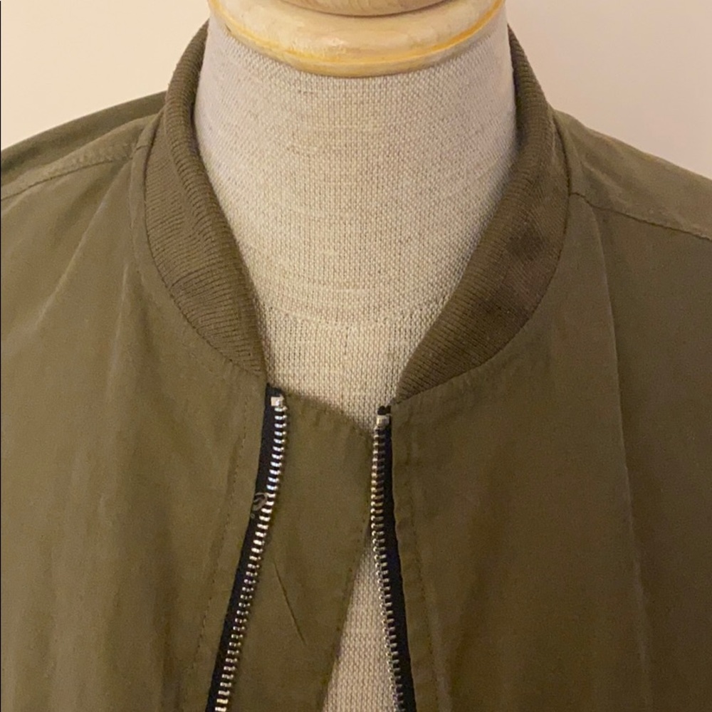 Green Jacket - Picture 5 of 5